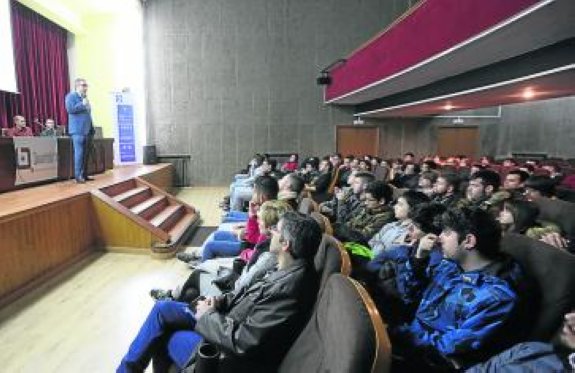 Quantobit_charla_en_CIFP_aviles